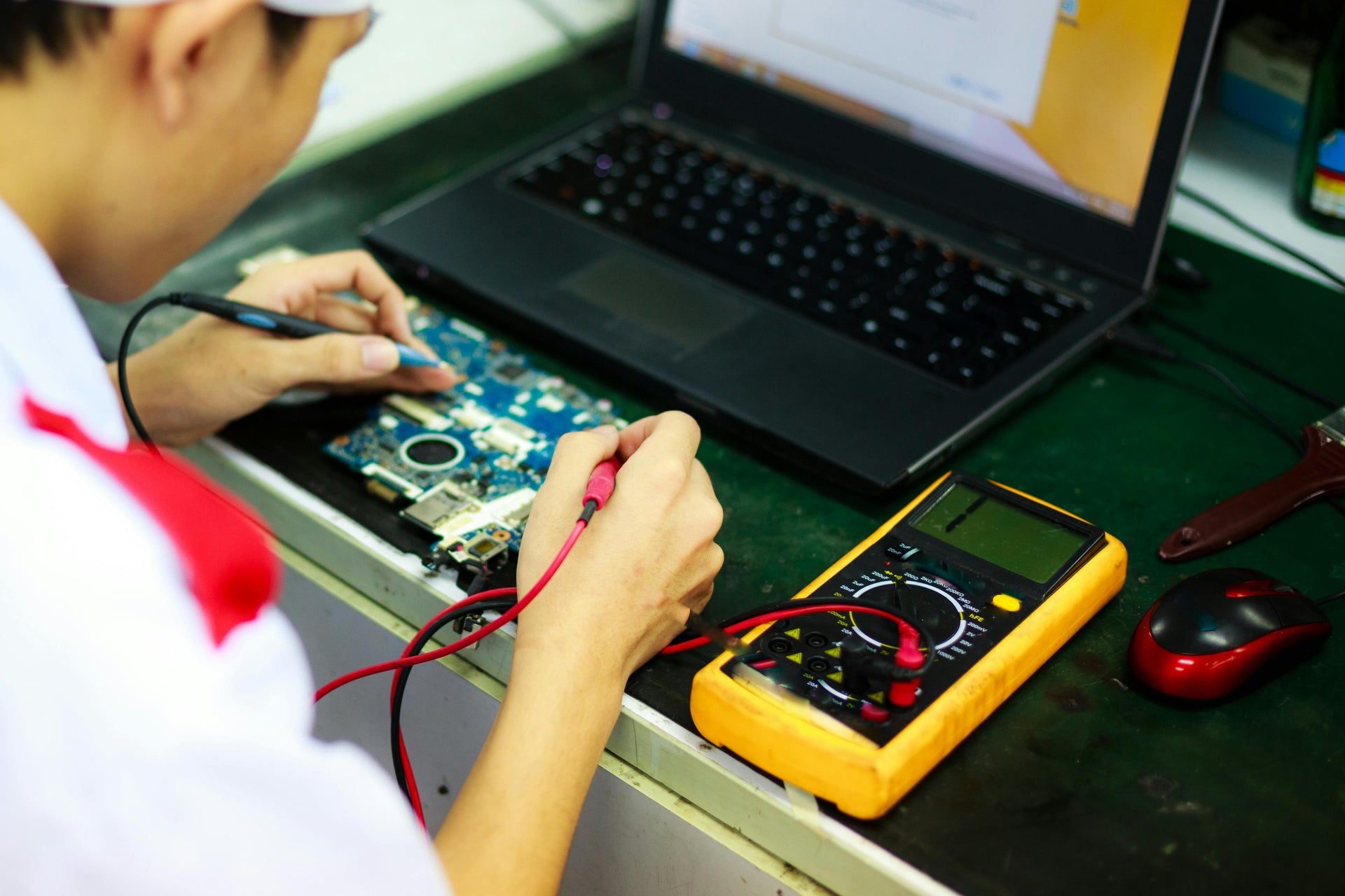 The High Cost of "Cheap": Why Brand Quality is Non-Negotiable in Switchgear