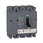 circuit breaker EasyPact CVS100F, 36 kA at 415 VAC, 32 A rating thermal magnetic TM-D trip unit, 4P 3d